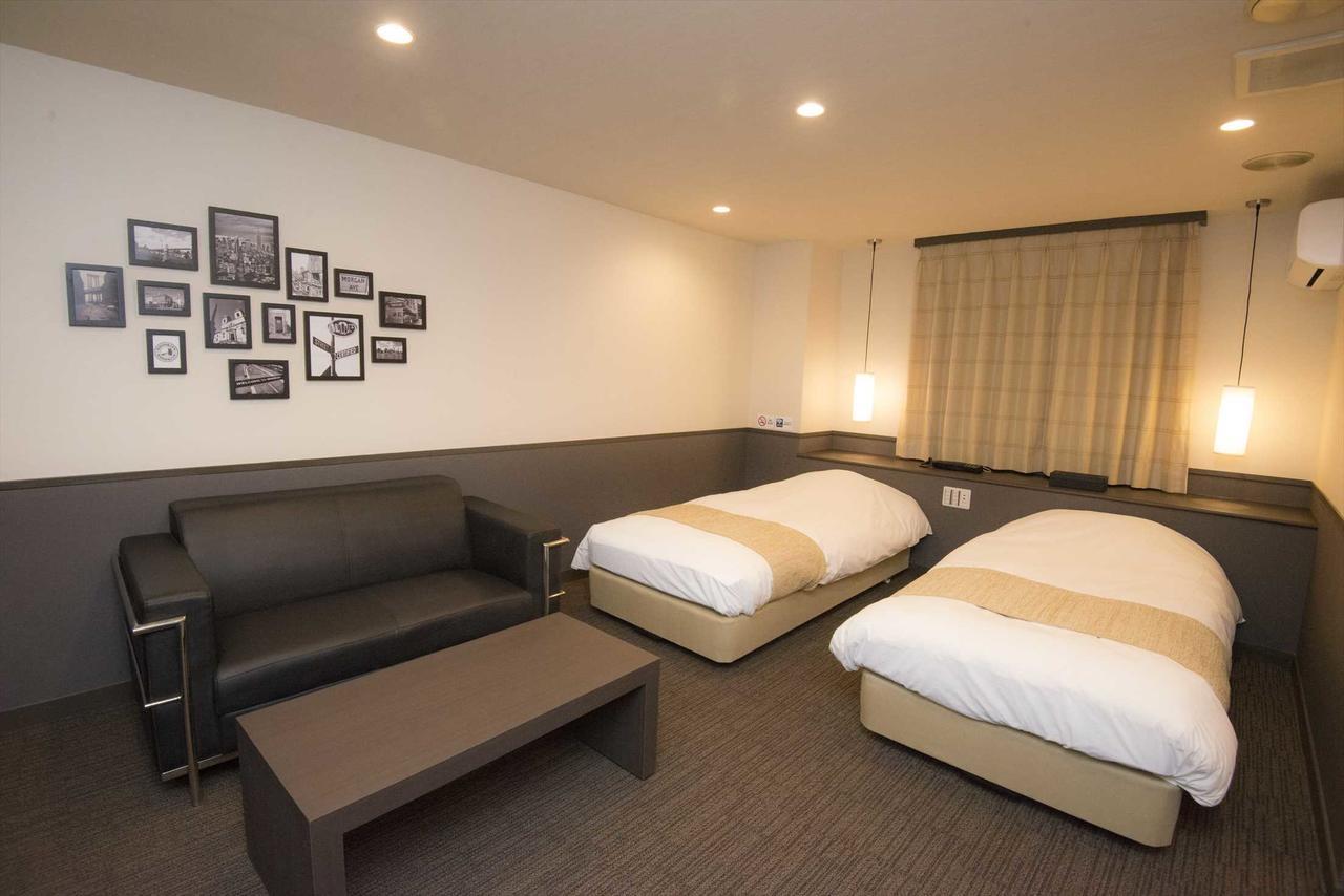Hotel Double Фунабаши Екстериор снимка