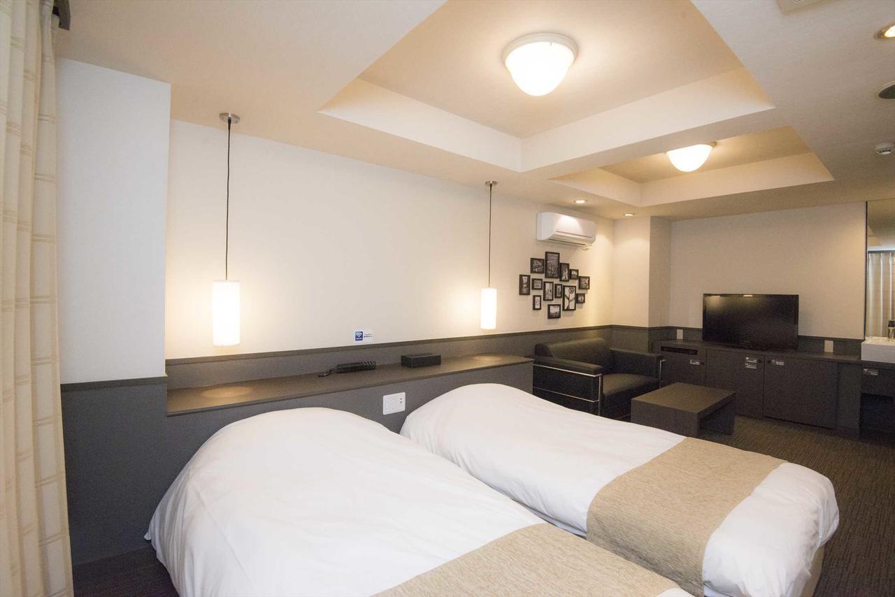 Hotel Double Фунабаши Екстериор снимка