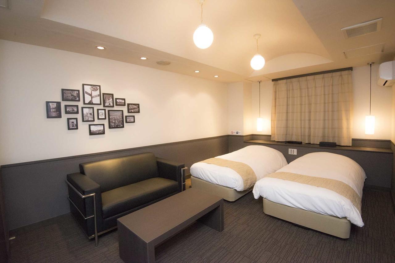 Hotel Double Фунабаши Екстериор снимка